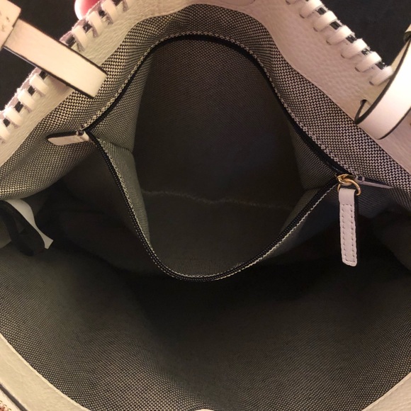 Vince Camuto leather tote bag - Picture 7 of 8